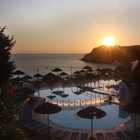 Village Scoglio Della Galea 4*