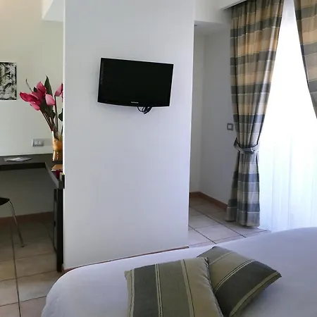 Village Scoglio Della Galea 4*