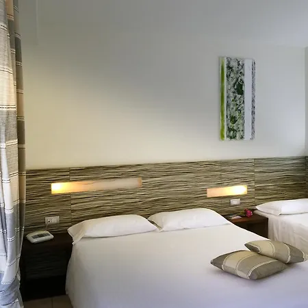 Village Scoglio Della Galea Hotel 4*