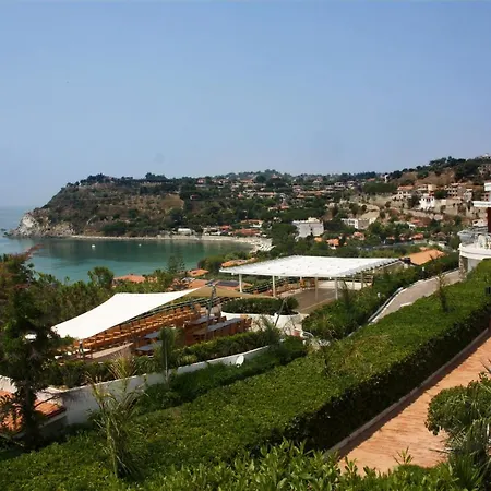 Village Scoglio Della Galea 4*