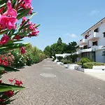 Hotel Village Scoglio Della Galea 4*
