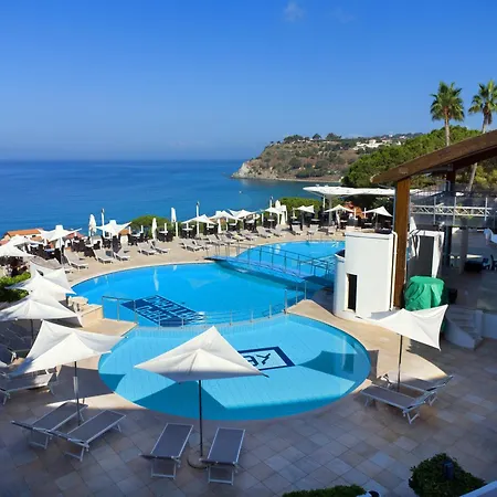 Hotel Village Scoglio Della Galea 4*