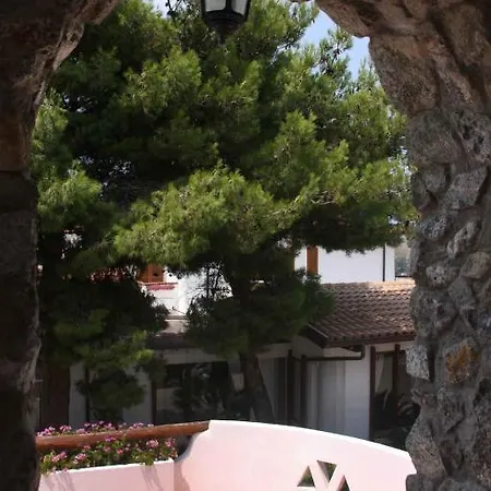 Hotel Village Scoglio Della Galea 4*