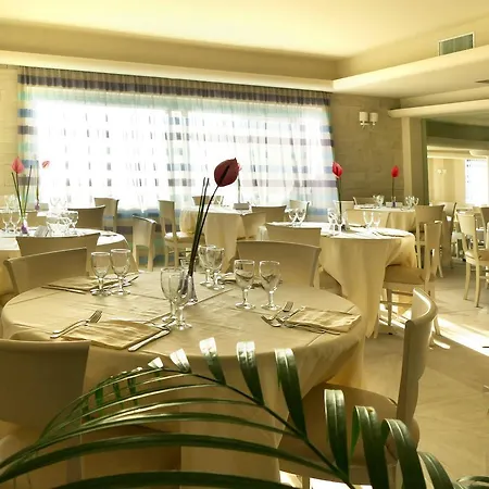 Village Scoglio Della Galea Hotel 4*