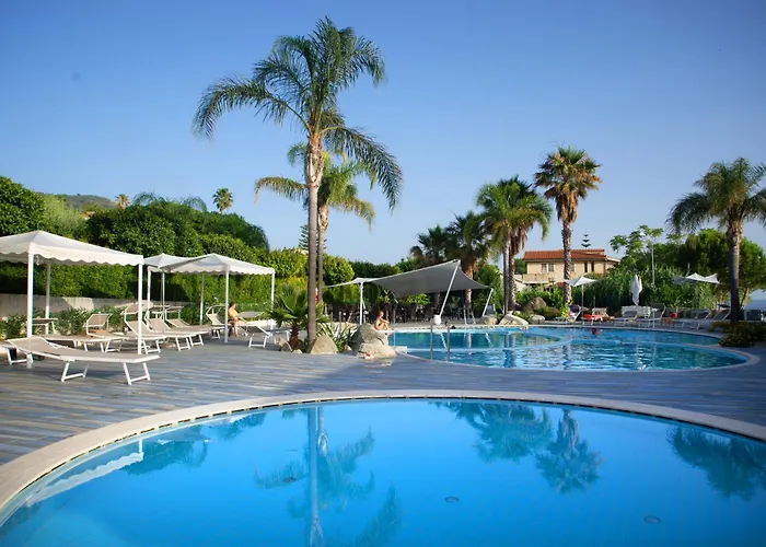 斯格利奥德拉加莱亚酒店 4*